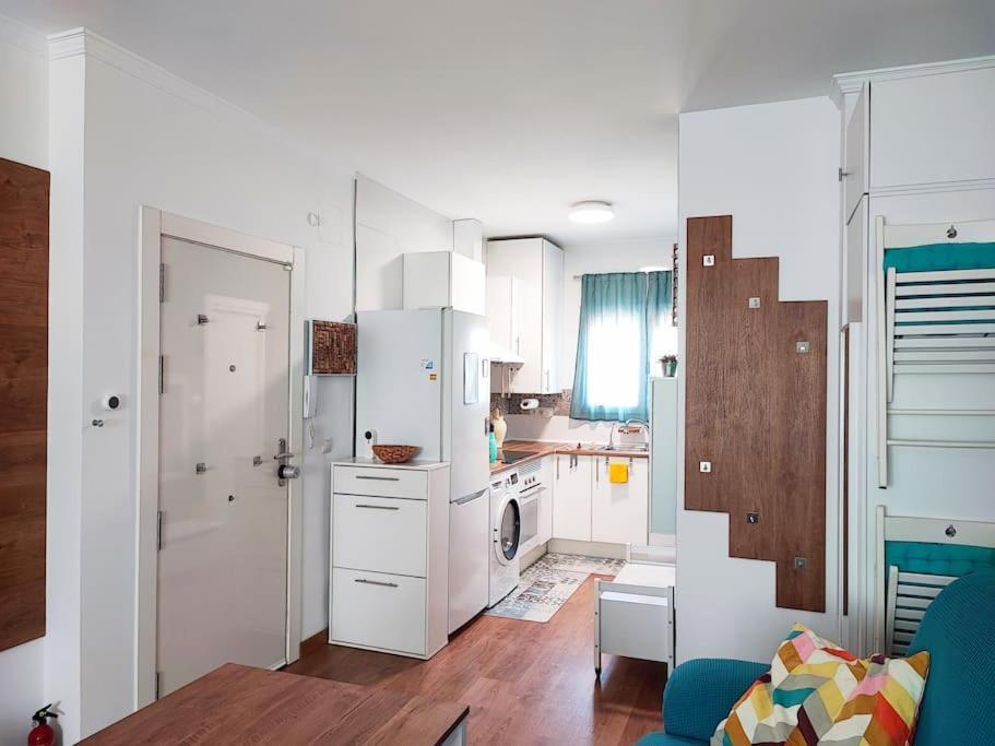 Bright And Quiet Studio In Malaga Exterior photo