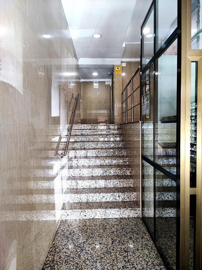 Bright And Quiet Studio In Malaga Exterior photo